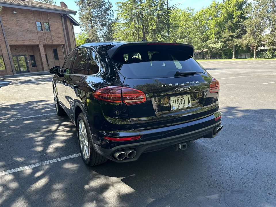 2015 Porsche 958 Cayenne S - Image 17 of 31