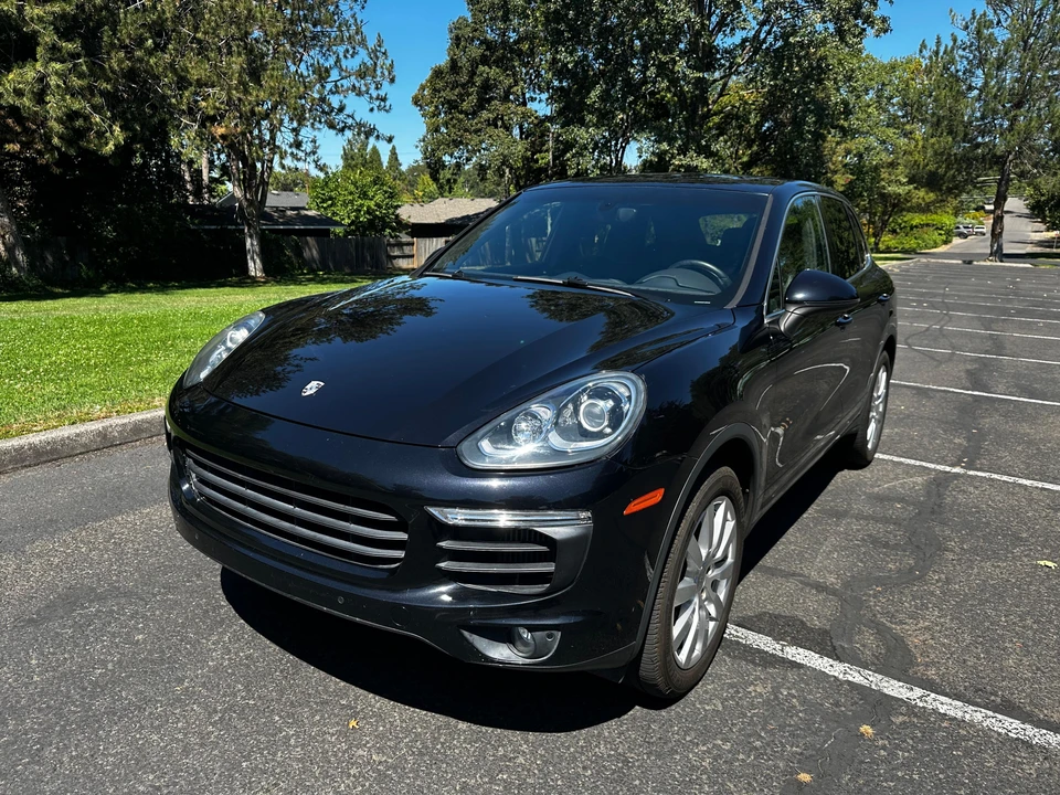 2015 Porsche 958 Cayenne S - Image 8 of 31