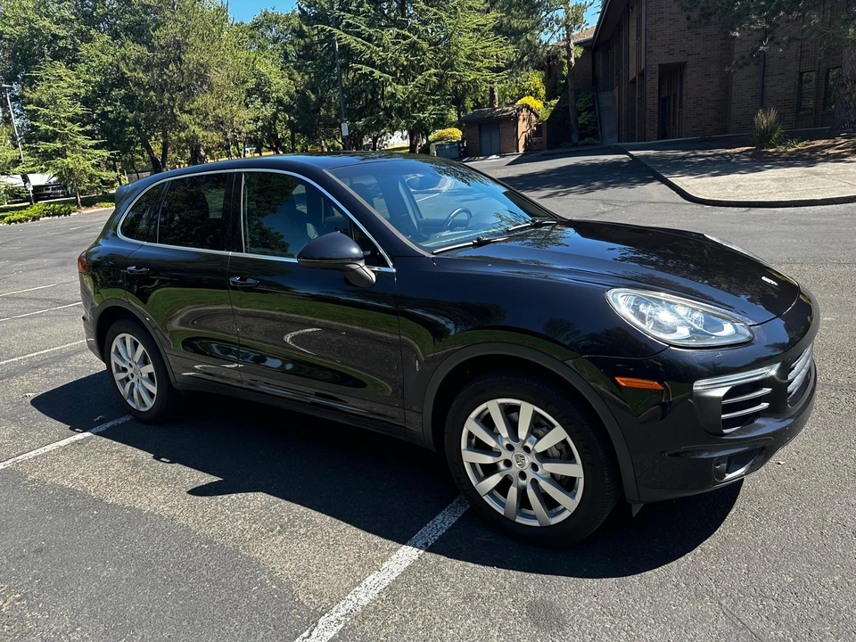 2015 Porsche 958 Cayenne S - Image 18 of 31