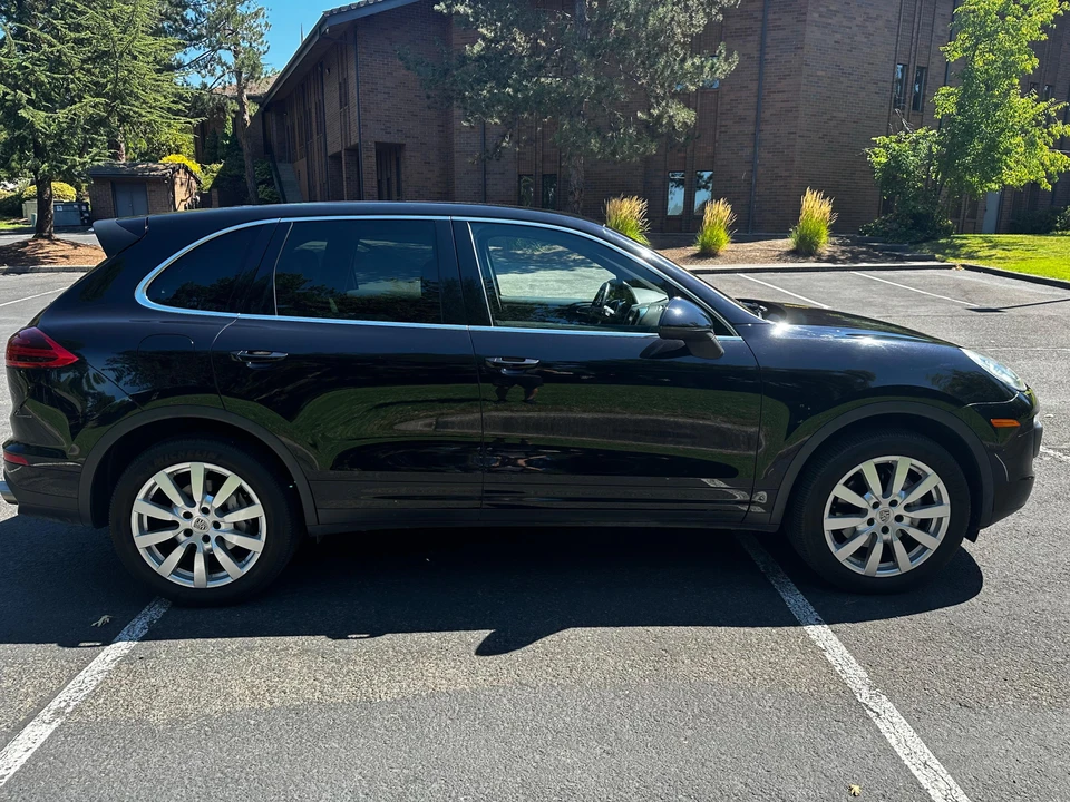 2015 Porsche 958 Cayenne S - Image 15 of 31