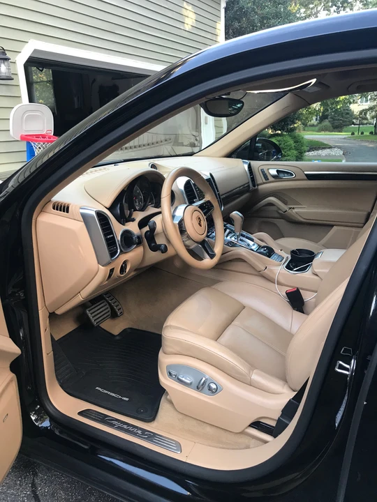 2015 Porsche 958 Cayenne S - Image 6 of 8