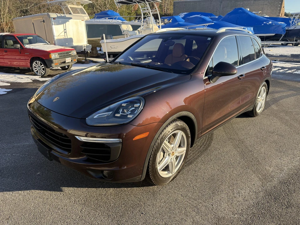 2015 Porsche 958 Cayenne S - Image 14 of 31