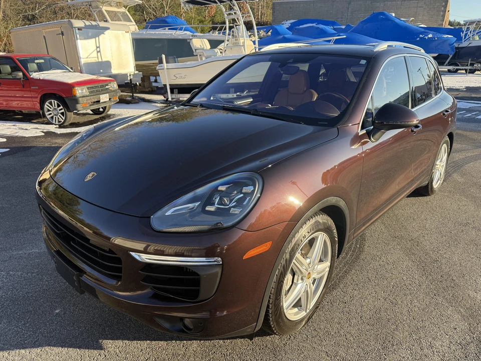 2015 Porsche 958 Cayenne S - Image 13 of 31