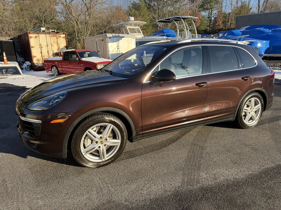 2015 Porsche 958 Cayenne S - Image 7 of 31