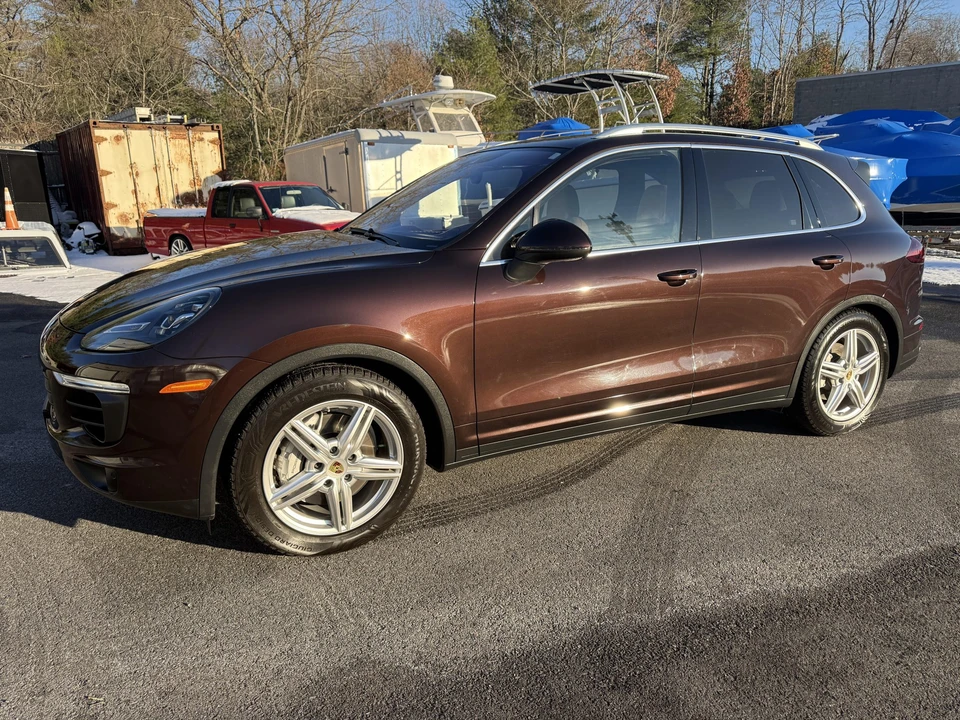 2015 Porsche 958 Cayenne S - Image 6 of 31