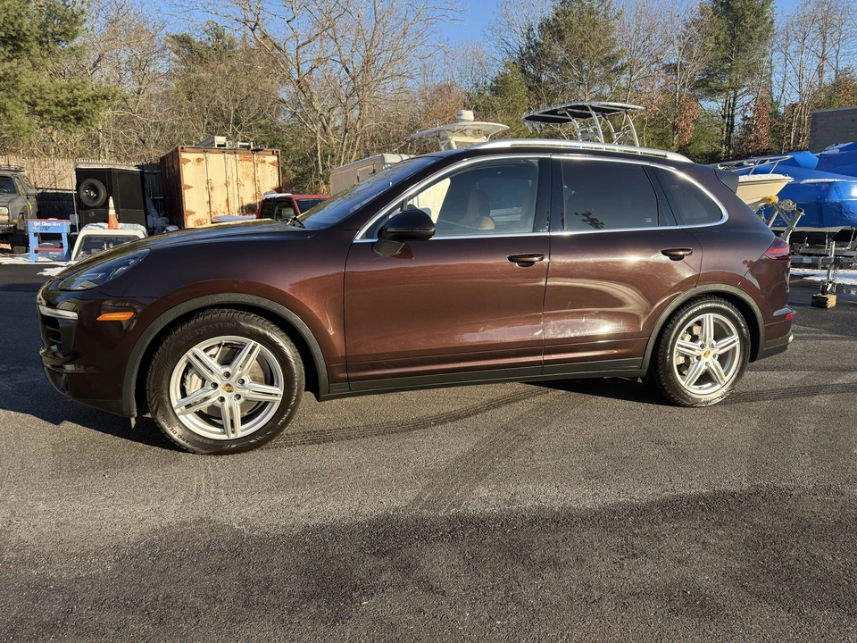 2015 Porsche 958 Cayenne S - Image 4 of 31