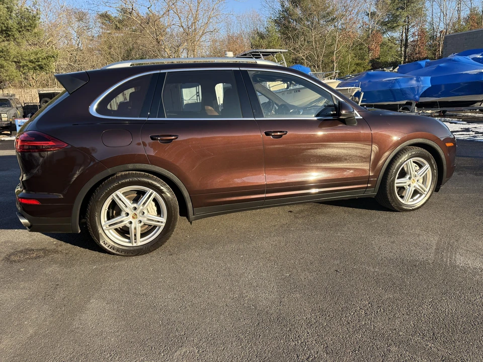 2015 Porsche 958 Cayenne S - Image 24 of 31