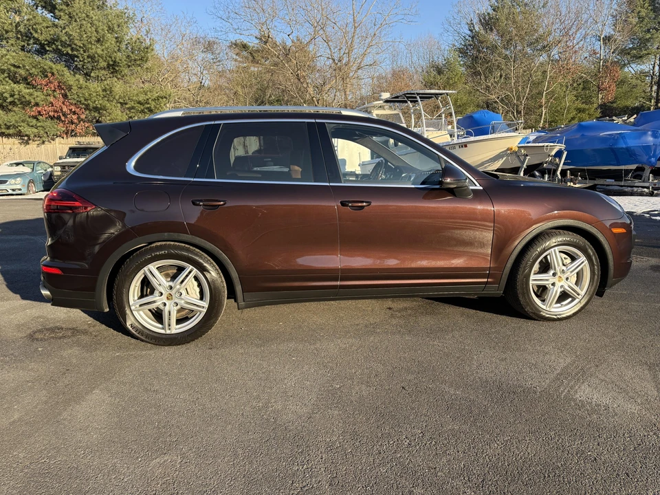 2015 Porsche 958 Cayenne S - Image 25 of 31