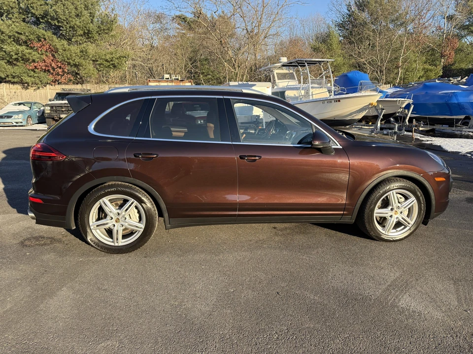 2015 Porsche 958 Cayenne S - Image 27 of 31