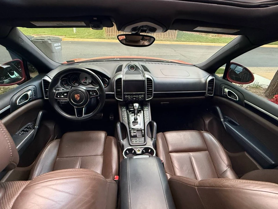 2015 Porsche 958 Cayenne S - Image 13 of 20