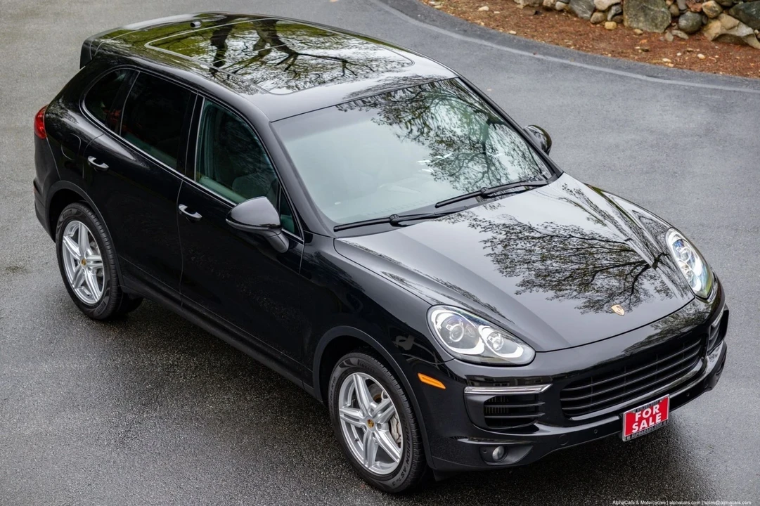 2015 Porsche 958 Cayenne S - Image 3 of 21