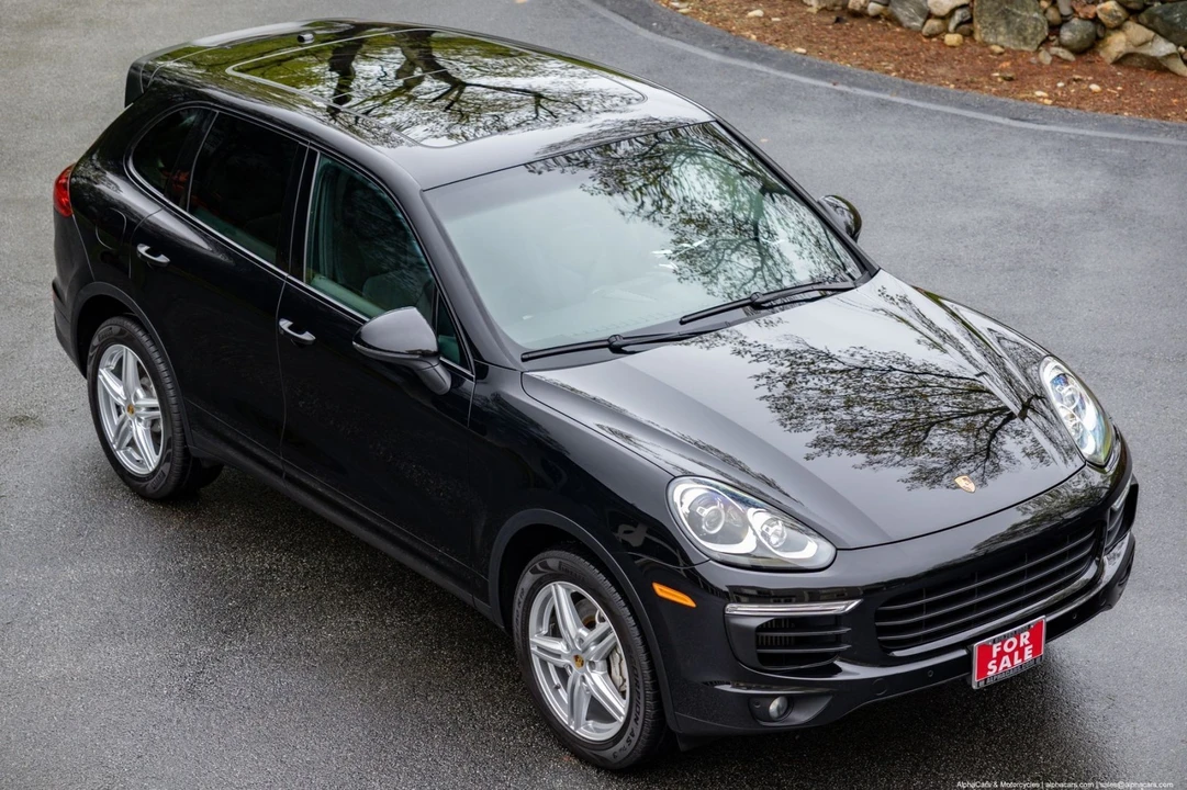 2015 Porsche 958 Cayenne S - Image 3 of 21