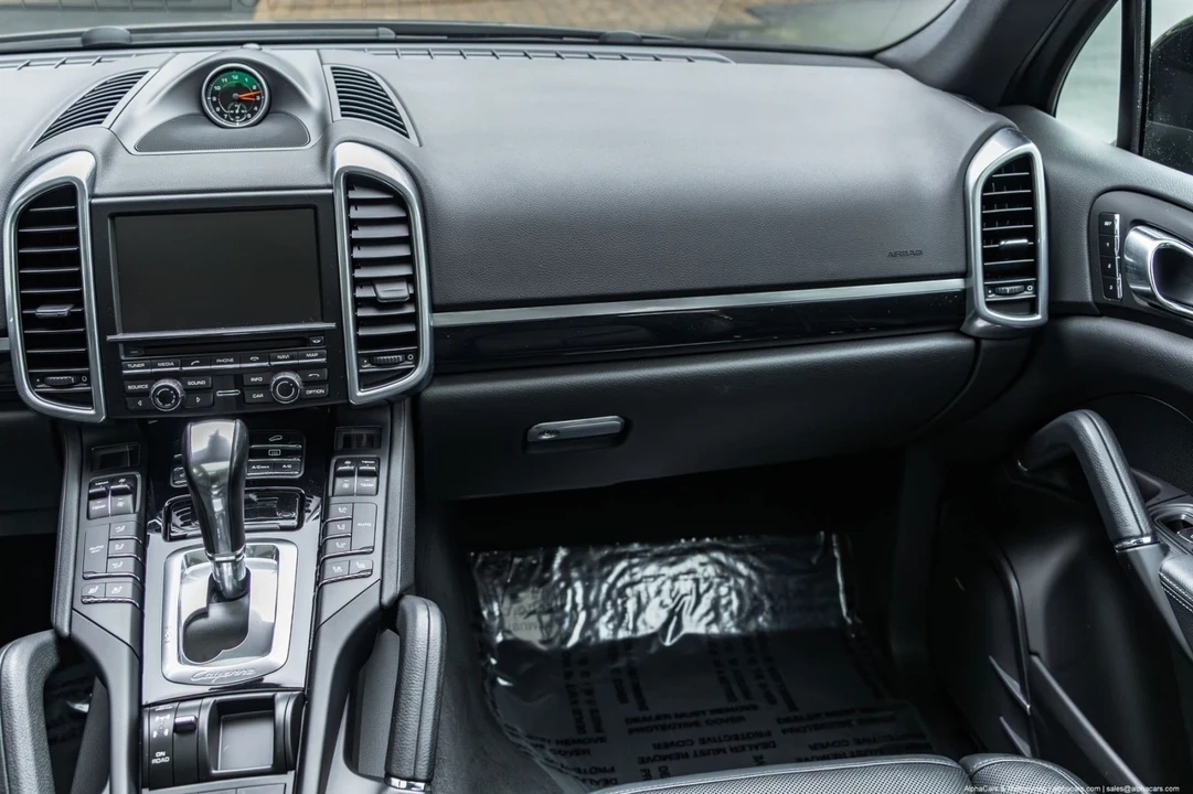 2015 Porsche 958 Cayenne S - Image 21 of 21