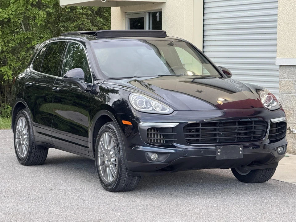 2015 Porsche 958 Cayenne S - Image 17 of 31