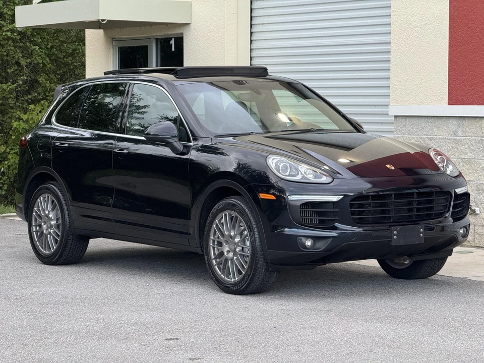 2015 Porsche 958 Cayenne S - Image 16 of 31