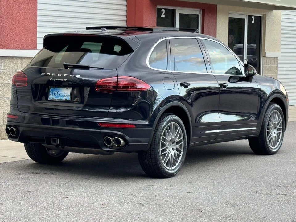 2015 Porsche 958 Cayenne S - Image 11 of 31