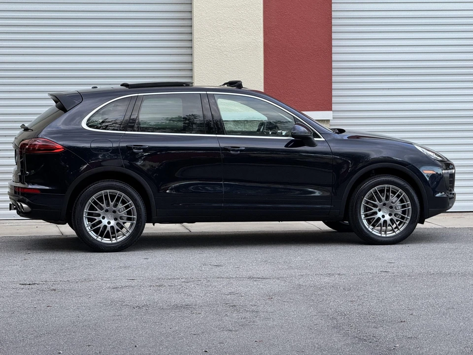 2015 Porsche 958 Cayenne S - Image 15 of 31