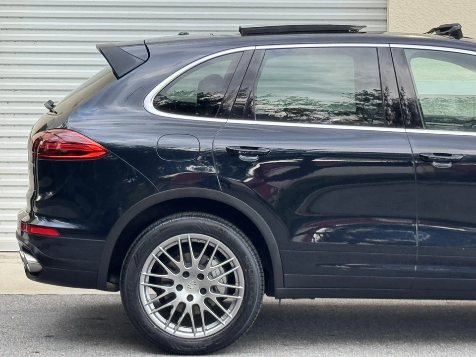 2015 Porsche 958 Cayenne S - Image 22 of 31