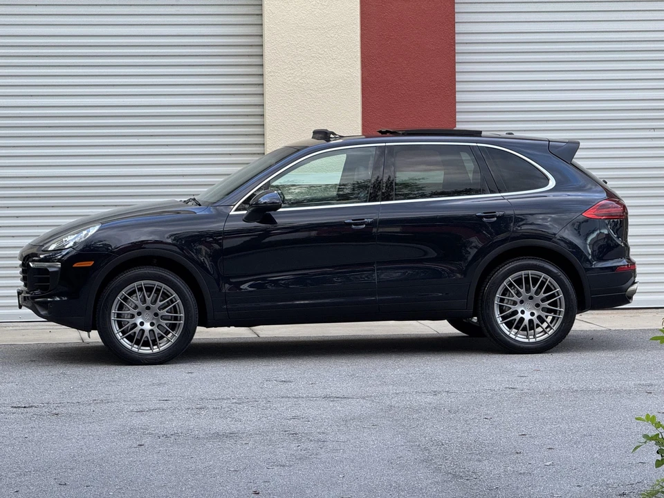 2015 Porsche 958 Cayenne S - Image 6 of 31
