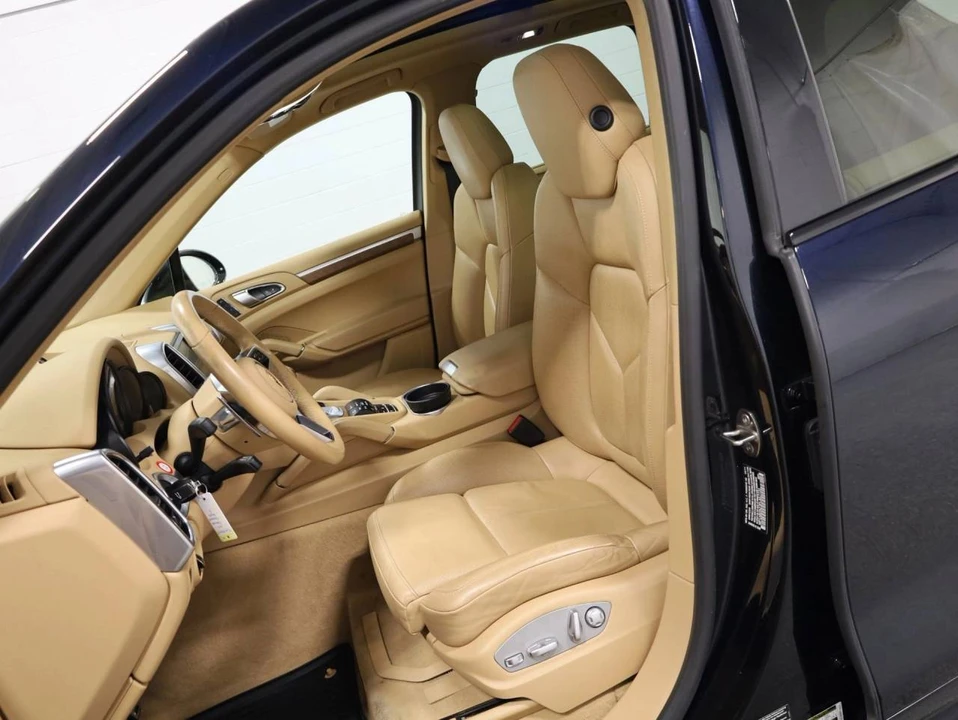 2015 Porsche 958 Cayenne S - Image 5 of 5