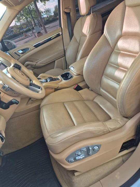 2015 Porsche 958 Cayenne S - Image 11 of 19