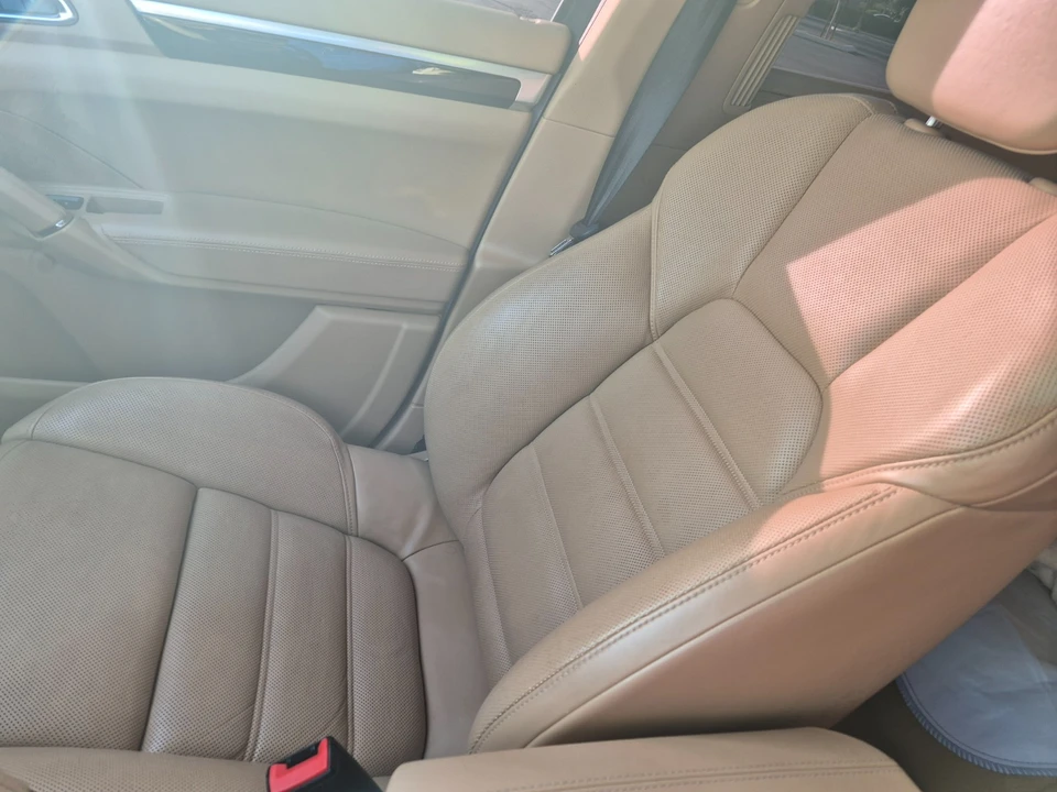 2015 Porsche 958 Cayenne S - Image 9 of 19