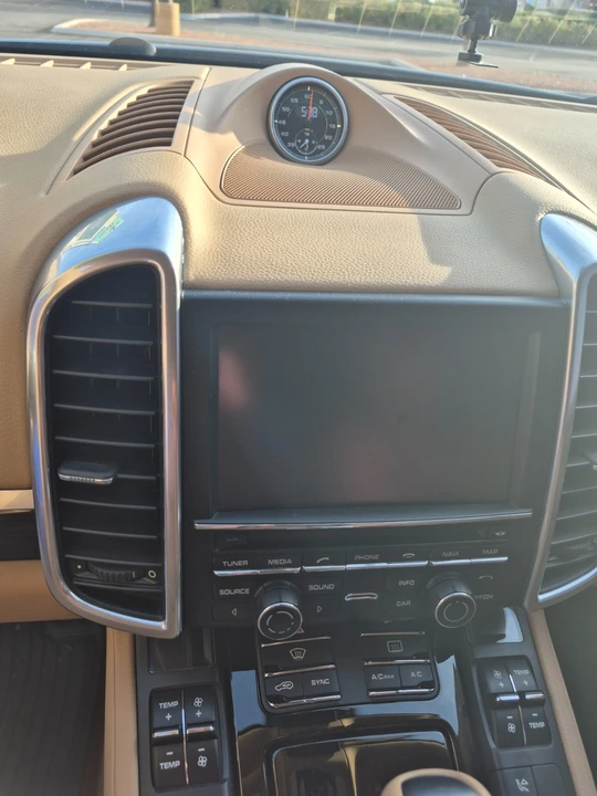 2015 Porsche 958 Cayenne S - Image 7 of 19