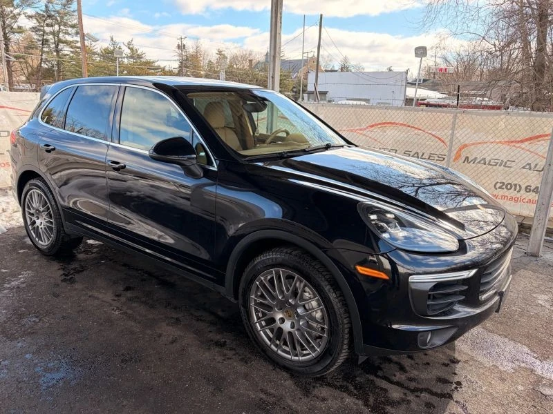 2015 Porsche 958 Cayenne S - Image 7 of 12