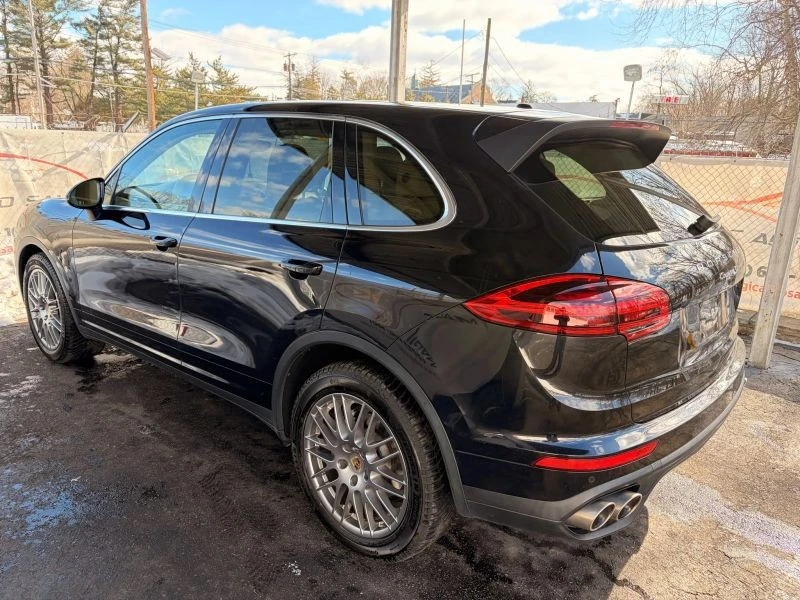 2015 Porsche 958 Cayenne S - Image 12 of 12