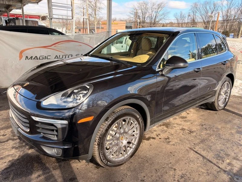 2015 Porsche 958 Cayenne S - Image 8 of 12