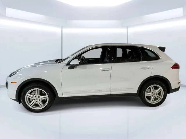 2015 Porsche 958 Cayenne S - Image 2 of 5