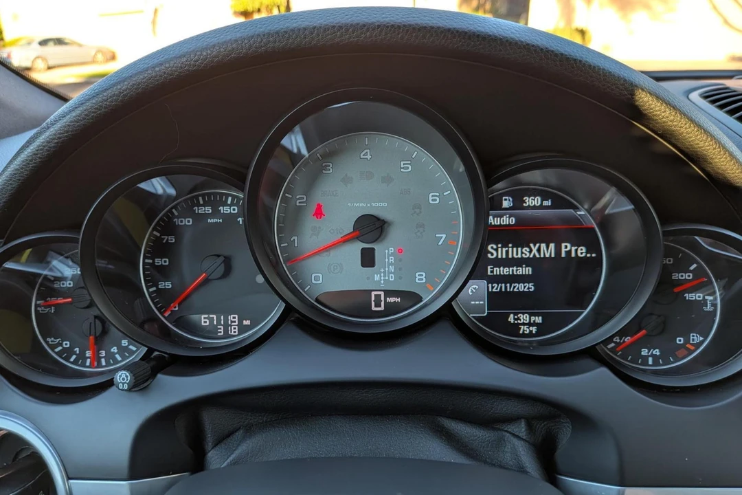 2015 Porsche 958 Cayenne S - Image 31 of 31