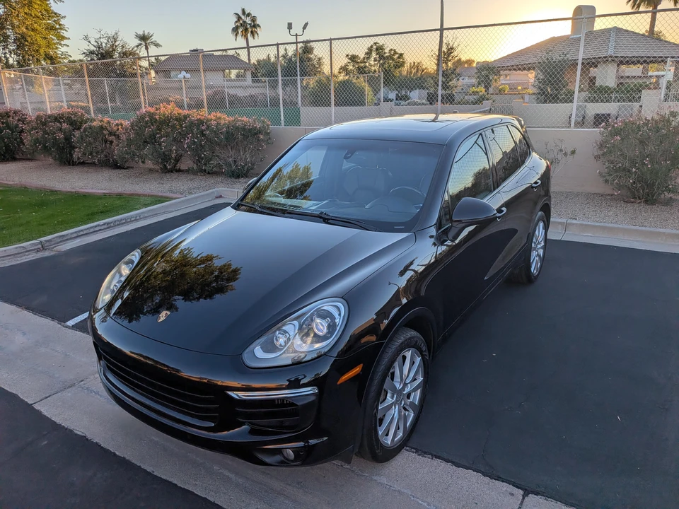 2015 Porsche 958 Cayenne S - Image 9 of 31