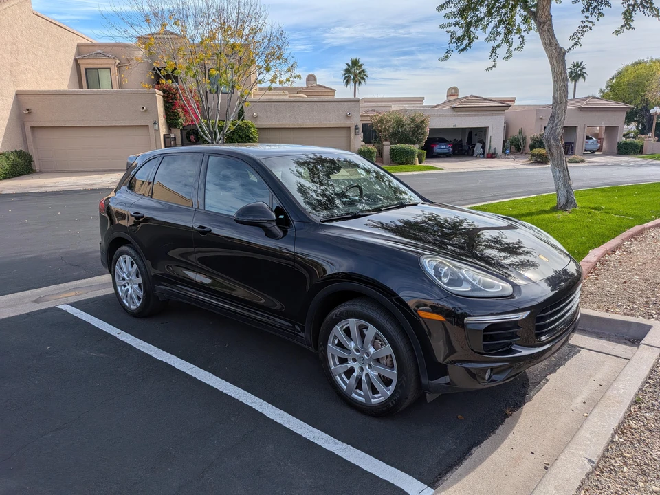 2015 Porsche 958 Cayenne S - Image 14 of 31