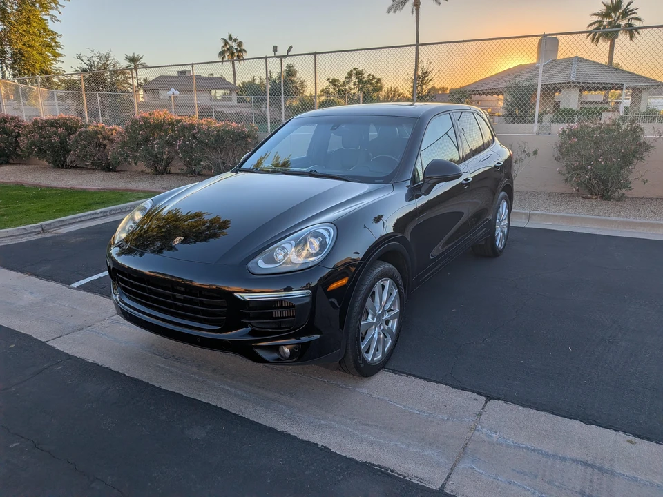 2015 Porsche 958 Cayenne S - Image 8 of 31