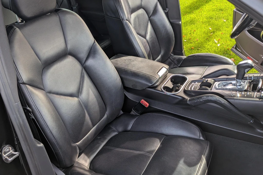 2015 Porsche 958 Cayenne S - Image 29 of 31