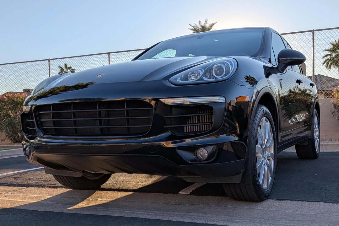 2015 Porsche 958 Cayenne S - Image 2 of 31
