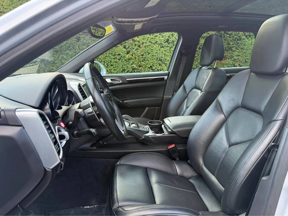 2015 Porsche 958 Cayenne S - Image 5 of 5