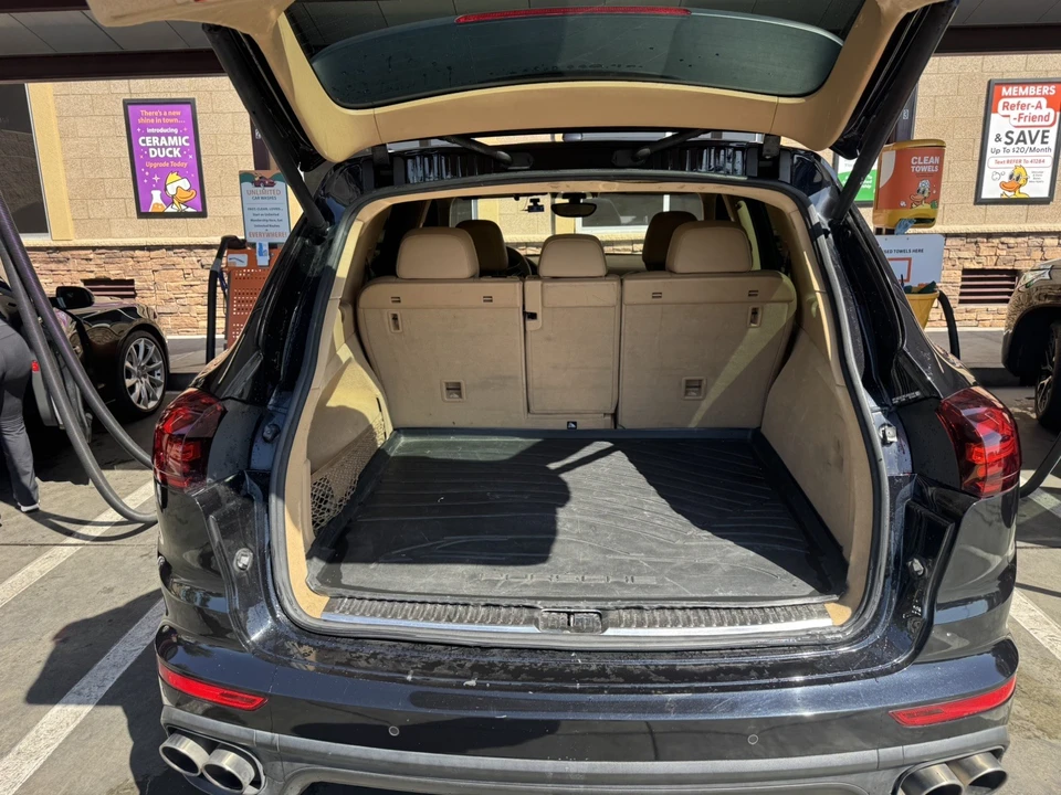 2015 Porsche 958 Cayenne S - Image 19 of 22