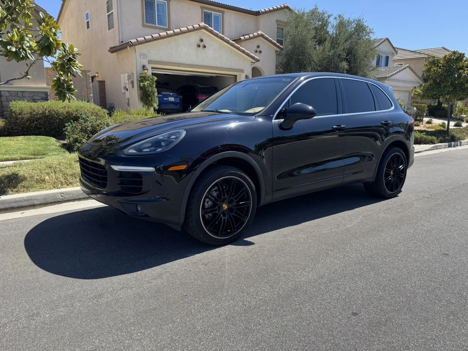 2015 Porsche 958 Cayenne S - Image 4 of 22