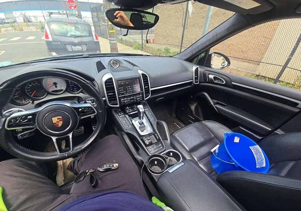 2015 Porsche 958 Cayenne S - Image 8 of 13