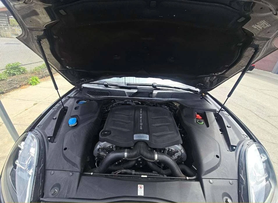 2015 Porsche 958 Cayenne S - Image 13 of 13