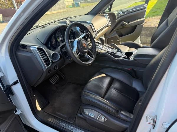 2015 Porsche 958 Cayenne - Image 8 of 13