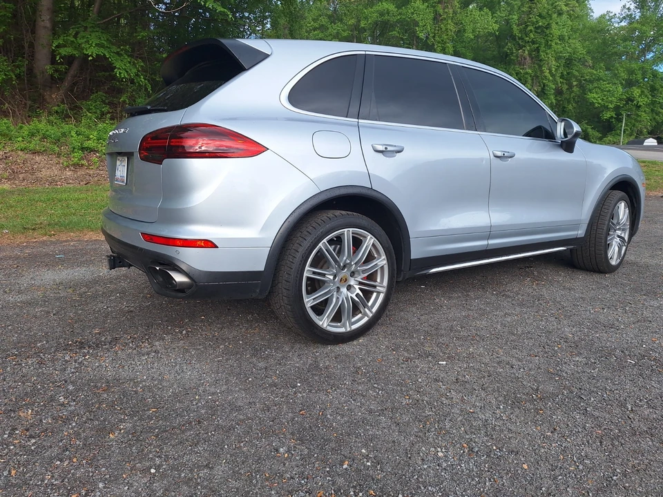2015 Porsche 958 Cayenne Turbo - Image 7 of 24