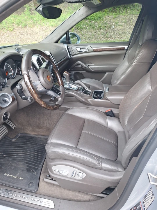 2015 Porsche 958 Cayenne Turbo - Image 14 of 24