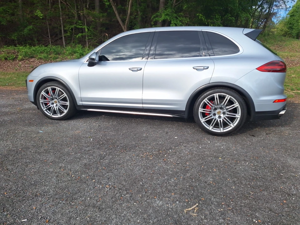 2015 Porsche 958 Cayenne Turbo - Image 4 of 24