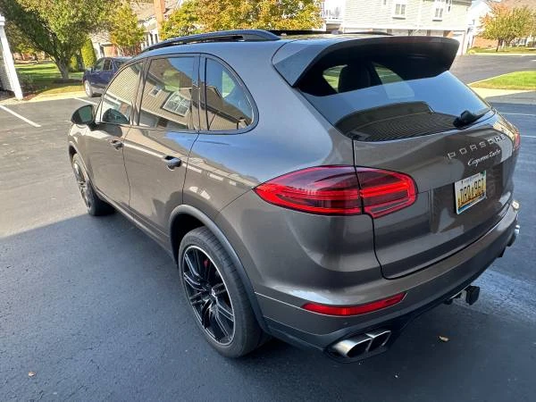 2015 Porsche 958 Cayenne Turbo - Image 2 of 21