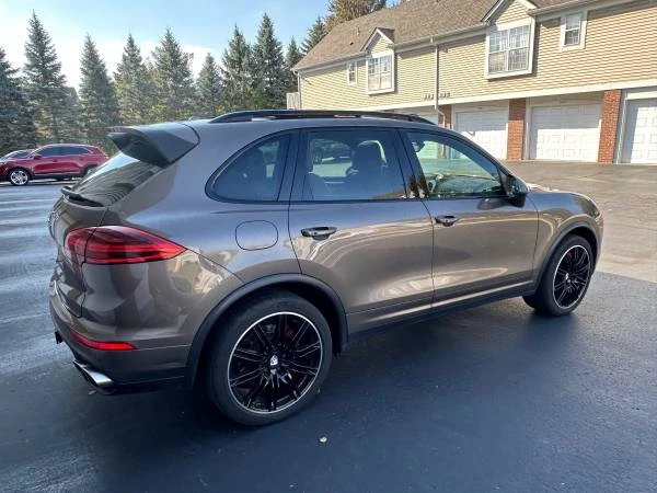 2015 Porsche 958 Cayenne Turbo - Image 6 of 21