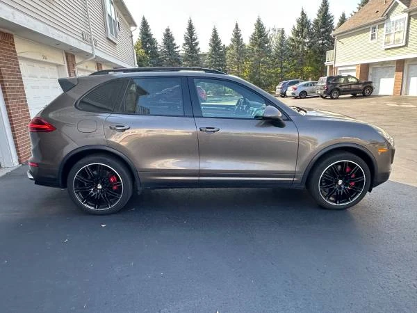 2015 Porsche 958 Cayenne Turbo - Image 7 of 21