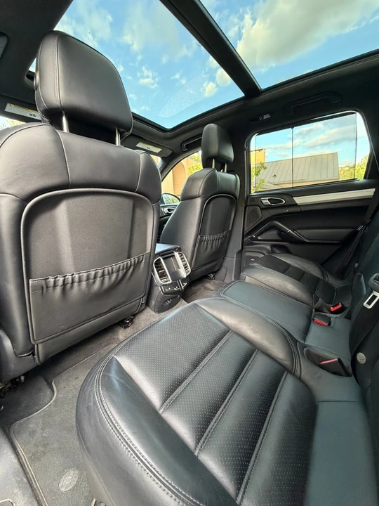 2015 Porsche 958 Cayenne Turbo - Image 16 of 25